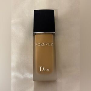 Dior Forever Matte Foundation SPF 15- 3WO